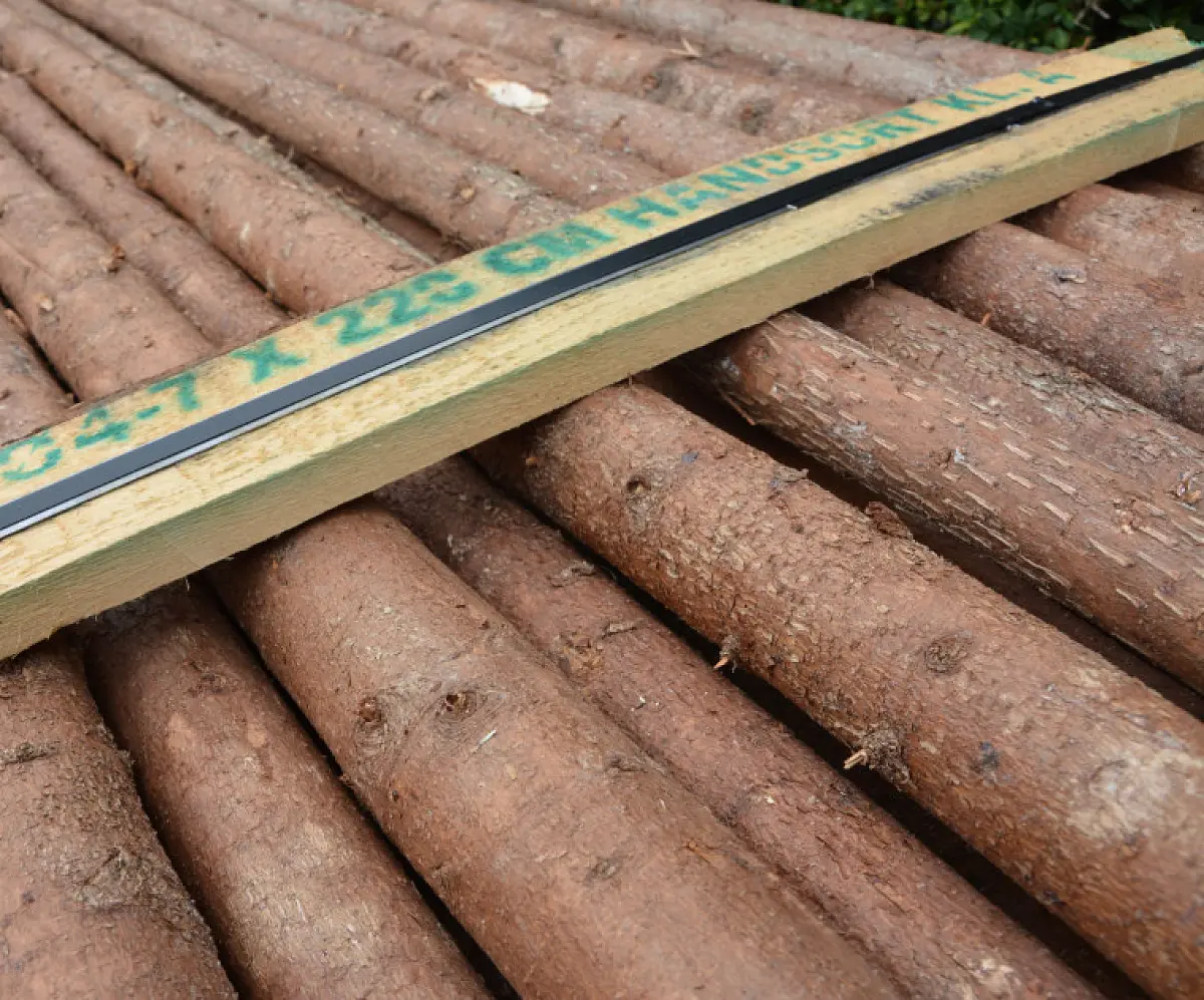 Rafter med bark, kl. A - Ø8-11 x 220 cm